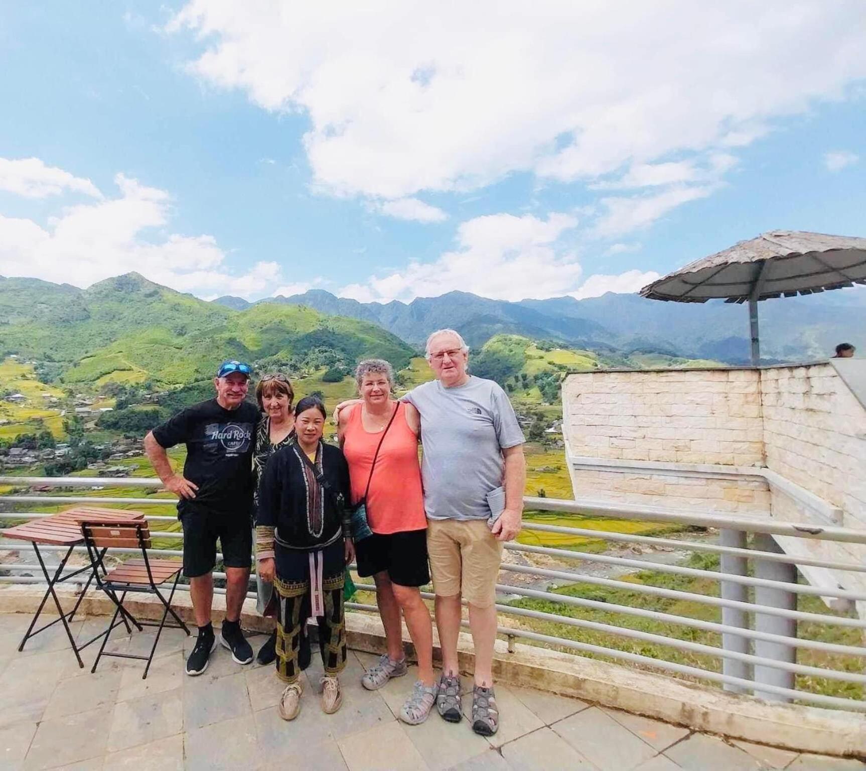 Nini Homestay Sapa Zewnętrze zdjęcie